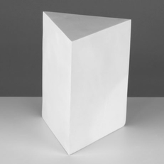 Фигура из гипса геометрическая Призма Трехгранная 20 см